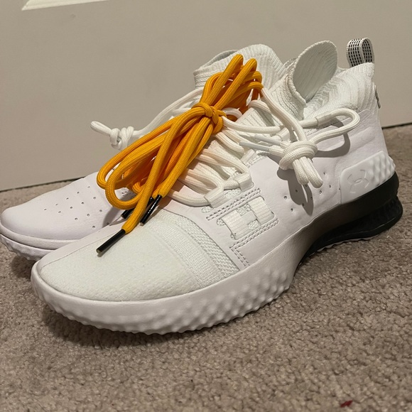 New under armour x project Rock training shoes - Picture 2 of 5